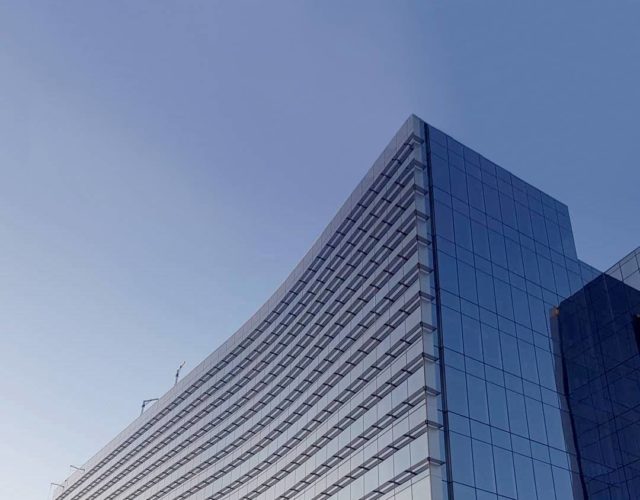 The Necessity of Incorporating Architectural Glass in Construction Works